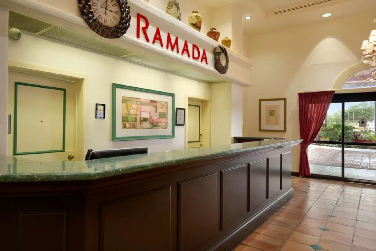 Ramada by Wyndham Kissimmee Downtown Hotel